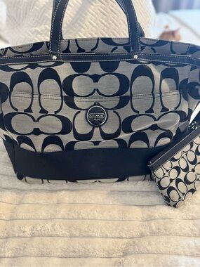 COACH Signature Canvas XL Tote Diaper Bag or weekend bag with small wristlet